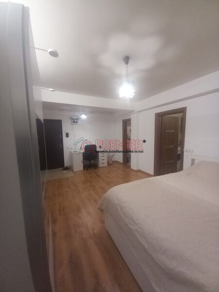 Sector 4 - Metrou Aparatorii Patriei - Garsoniera