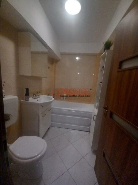 Sector 4 - Metrou Aparatorii Patriei - Garsoniera